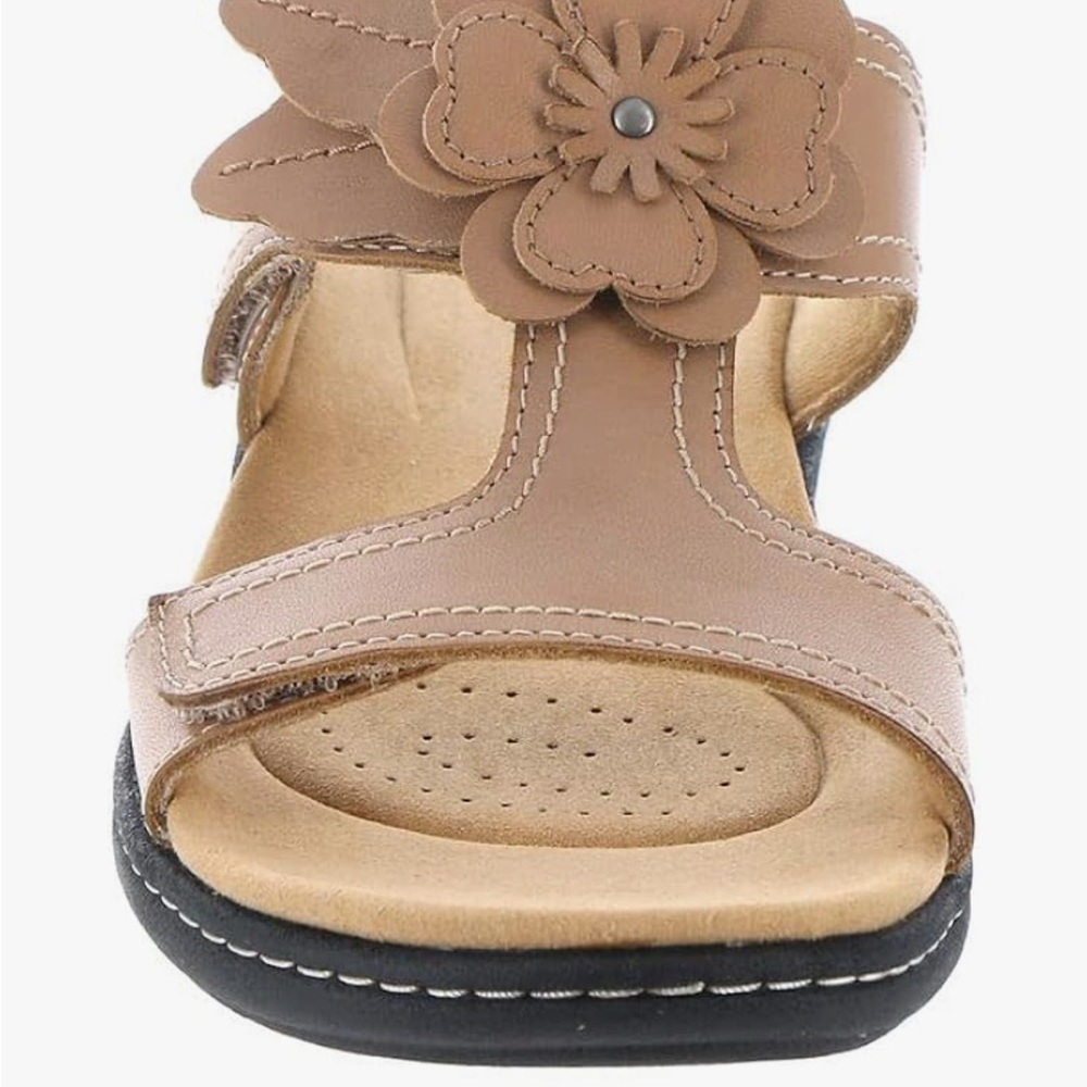 Clarks Womens Laurieann Madi Beige brown Leather Slip On Slide Sandals Shoes - Picture 4 of 6